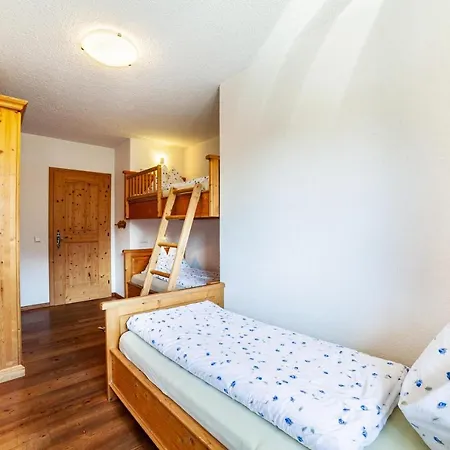 Hof Am Schloss Enzian Apartment